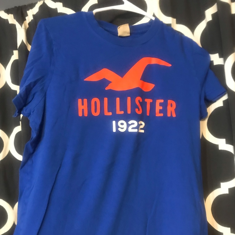 Hollister T-shirt